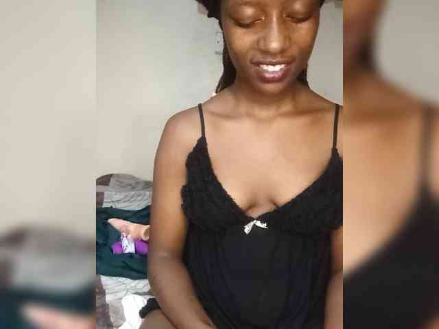 Gigi212 webcam