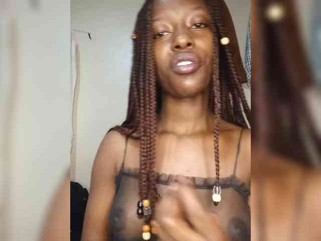 Gigi212 webcam