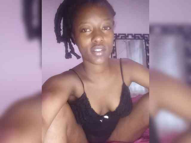 Gigi212 webcam