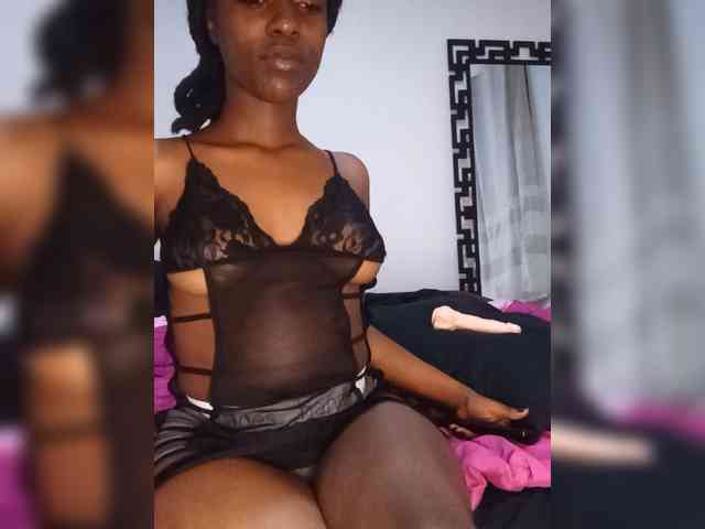 Gigi212 webcam