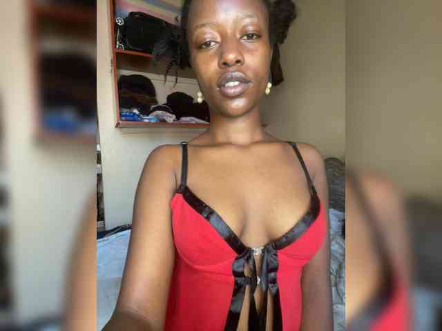 Gigi212 webcam