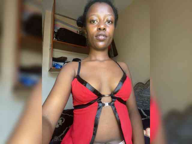 Gigi212 webcam