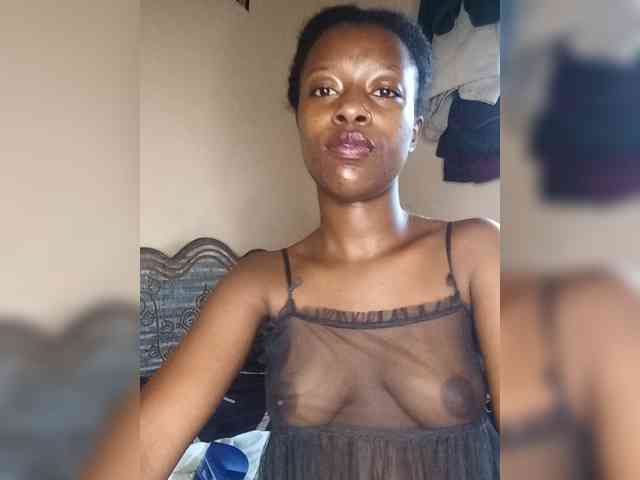 Gigi212 webcam