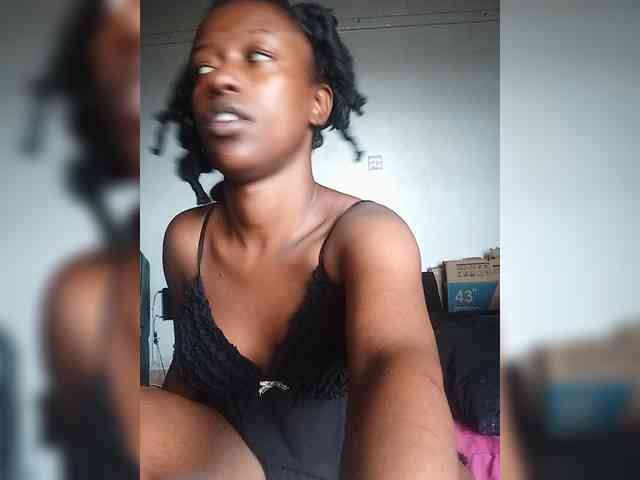 Gigi212 webcam