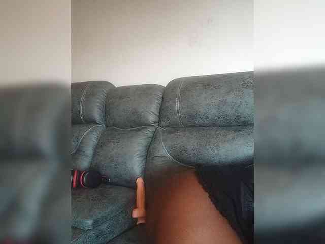 Gigi212 webcam