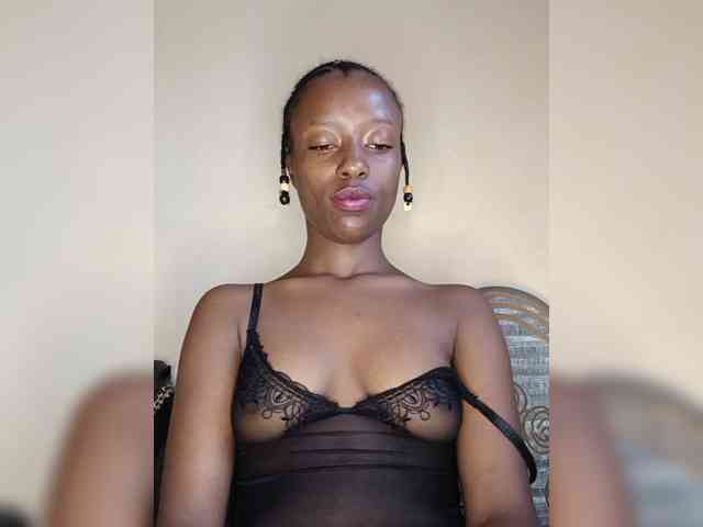 Gigi212 webcam