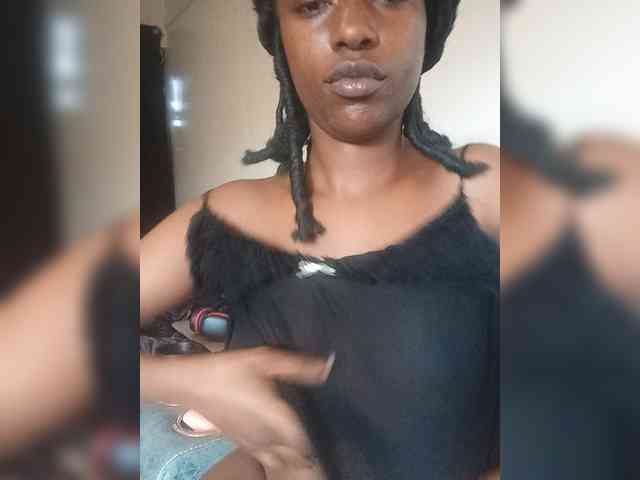 Gigi212 webcam