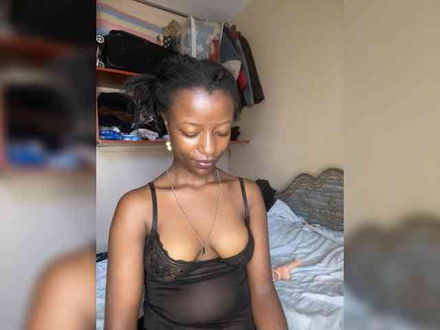 Gigi212 webcam