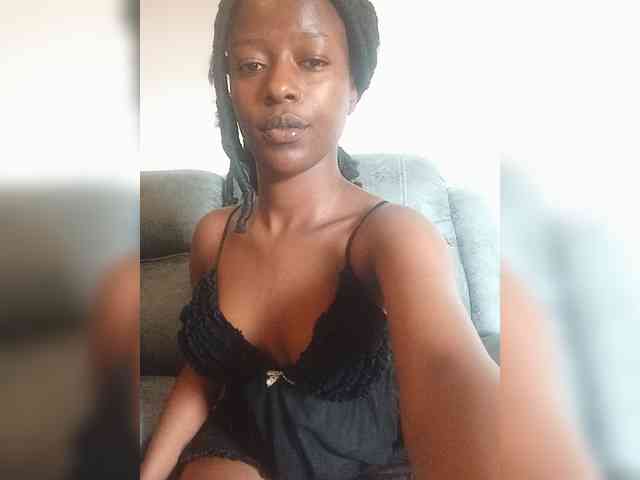 Gigi212 webcam