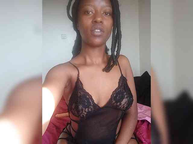 Gigi212 webcam