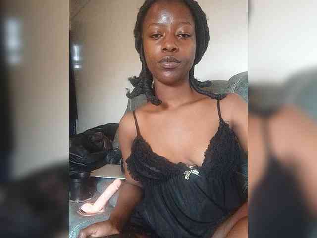 Gigi212 webcam