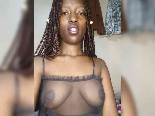 Gigi212 webcam