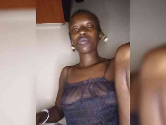 Gigi212 webcam