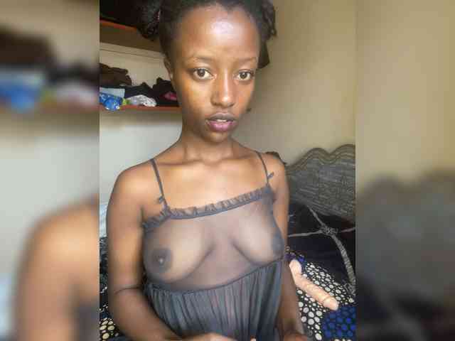 Gigi212 webcam