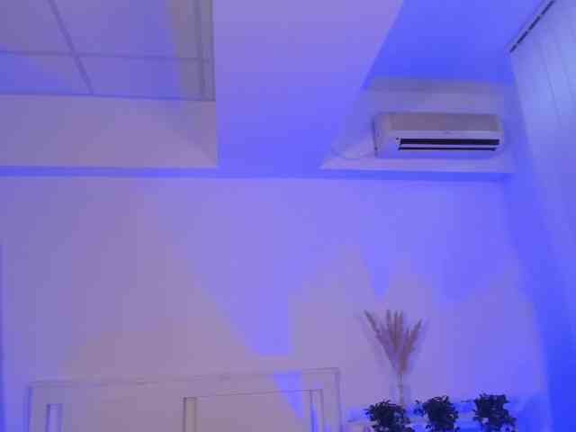 BonnyMay webcam