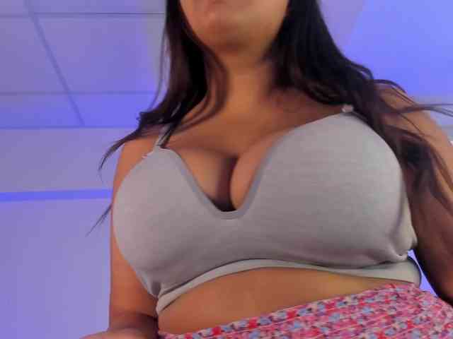 BonnyMay webcam