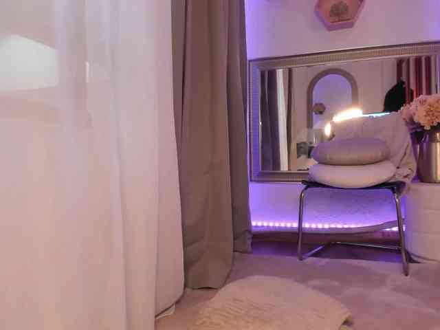 ChloeObril webcam