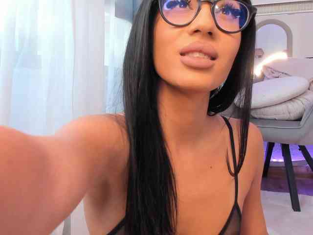 ChloeObril webcam
