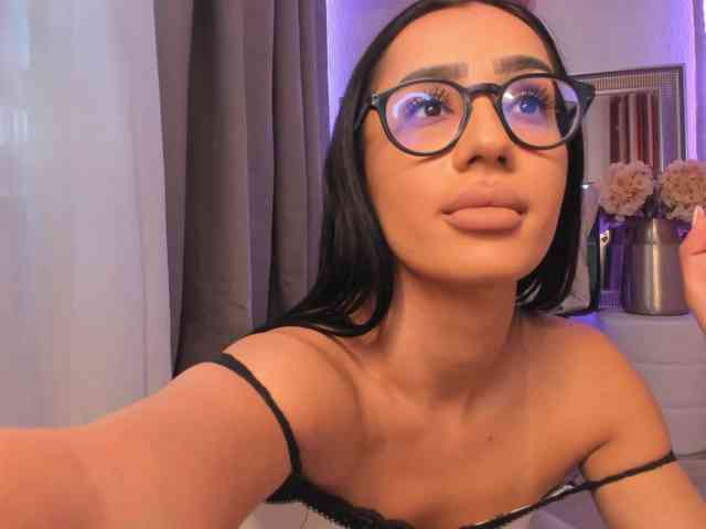 ChloeObril webcam
