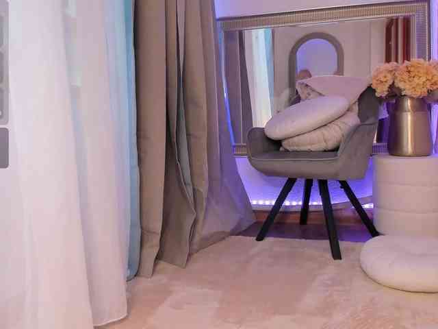 ChloeObril webcam