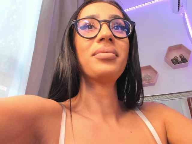 ChloeObril webcam