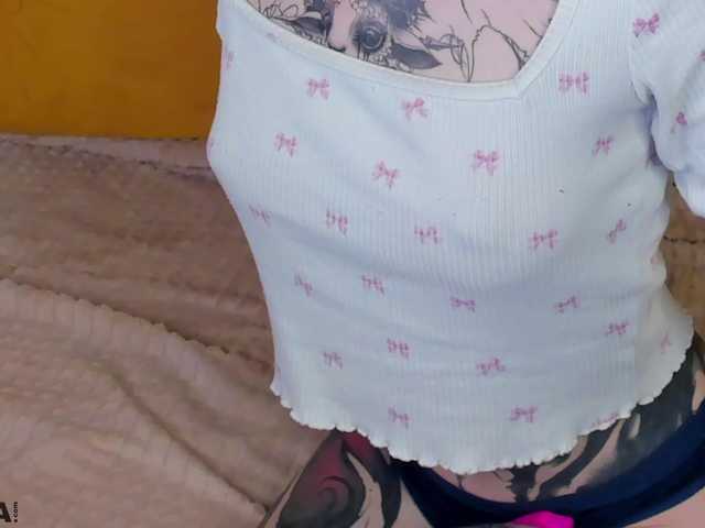 mimisweeet live cam on BongaCams