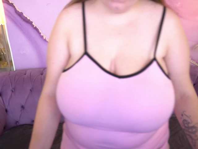 SaintLuna live cam