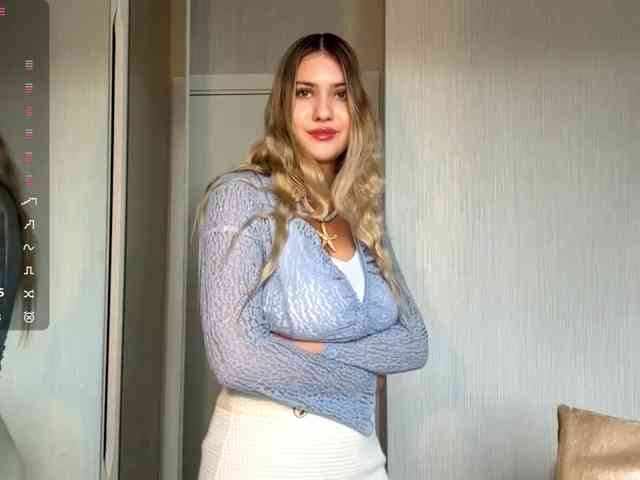 TanaCoor Live Webcam on BongaCams