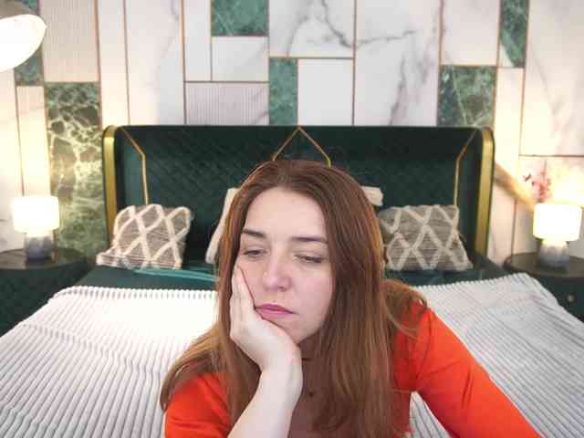 GoldenLacee webcam
