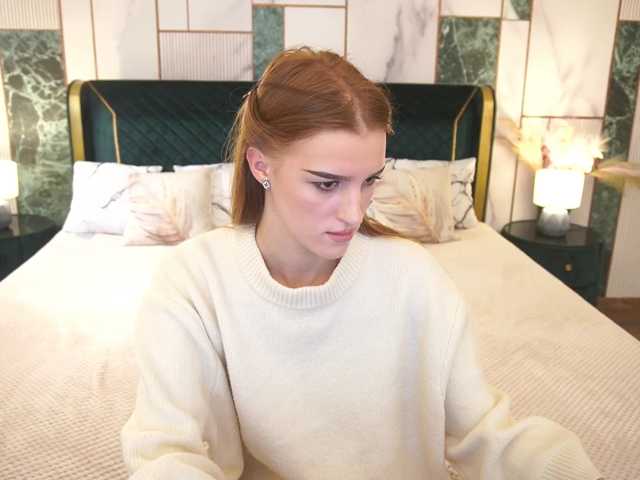 VelvetVow, live now on BongaCams