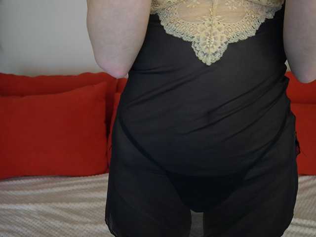 VelvetVow, live now on BongaCams