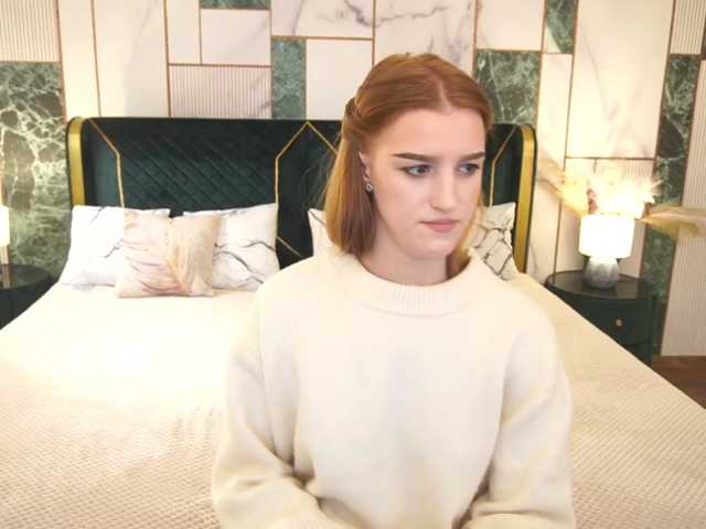 VelvetVow, live now on BongaCams