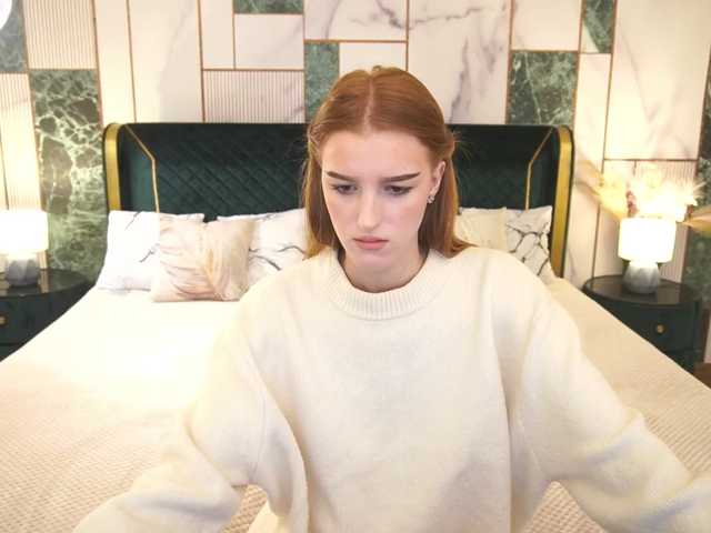 VelvetVow, live now on BongaCams