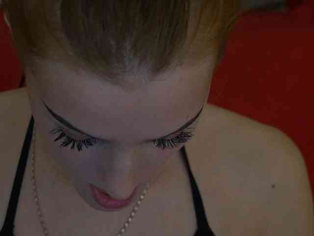 VelvetVow webcam