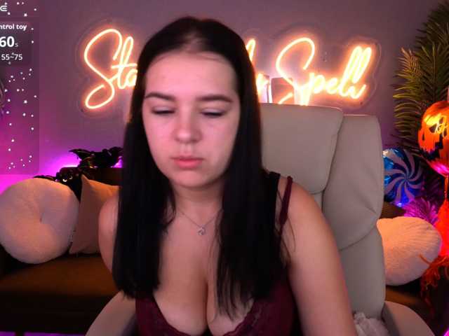 le modèle MadameSin est en webcam porno dans un show sur le site bongacams, il possède les tags suivants: White/Caucasian,Brunette,Shaved