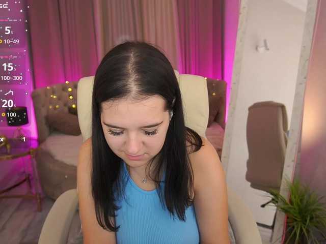 MadameSin live cam preview