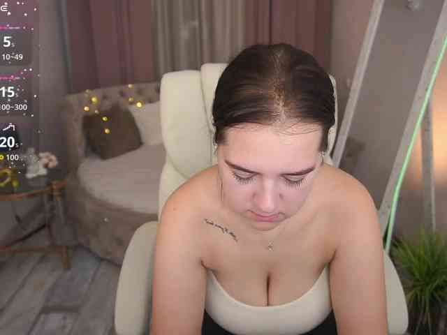 MadameSin webcam