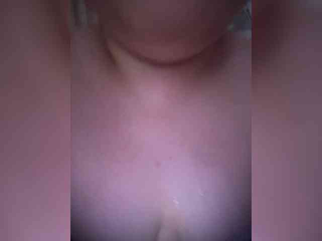 Klikkktaaap's cam show statistics and live stream