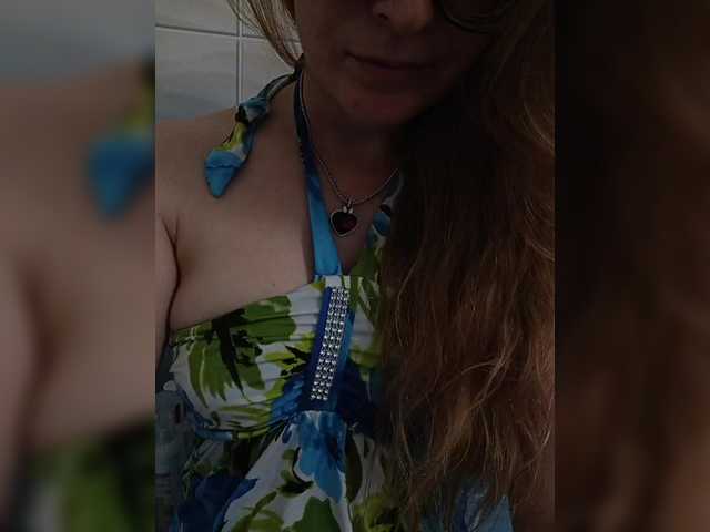 Mmmmyyyyrrrr live cam on BongaCams