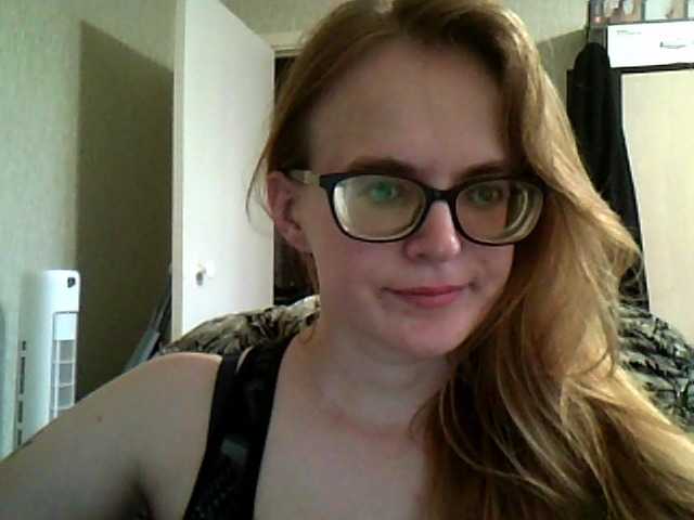 Mmmmyyyyrrrr live cam on BongaCams