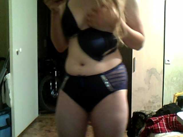 Mmmmyyyyrrrr live cam on BongaCams
