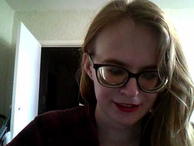 Mmmmyyyyrrrr live cam on BongaCams