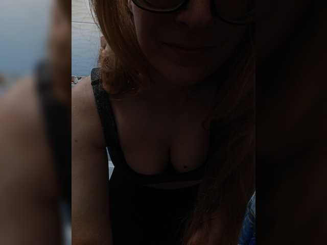 Mmmmyyyyrrrr live cam on BongaCams