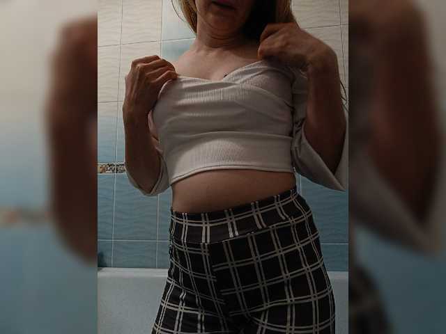 Mmmmyyyyrrrr live cam preview