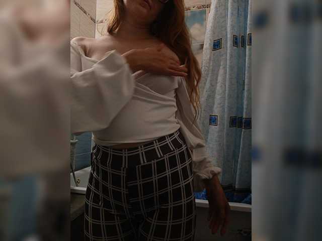 Mmmmyyyyrrrr live cam on BongaCams