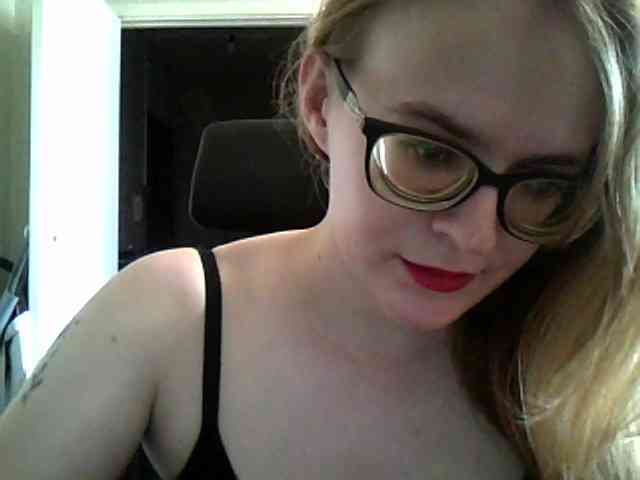 Mmmmyyyyrrrr webcam