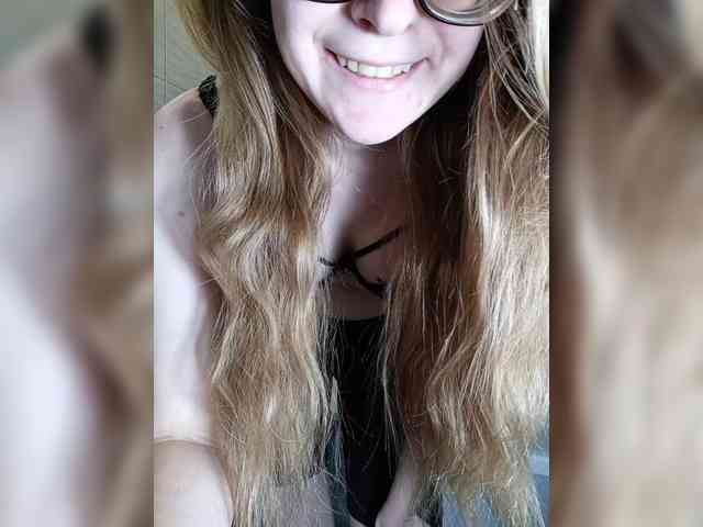 Mmmmyyyyrrrr webcam