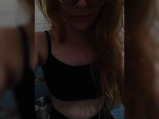 Mmmmyyyyrrrr webcam