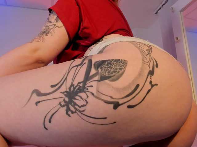 MiuMaka live cam on BongaCams