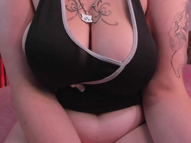 MiuMaka live cam on BongaCams